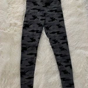 Camo leggings